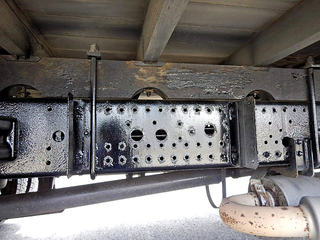 いすゞフォワードアルミブロック中型（4t）[写真40]