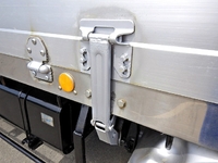 いすゞフォワードアルミブロック中型（4t）[写真08]