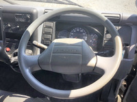 三菱ふそうキャンターガッツ平ボディ小型（2t・3t）[写真24]