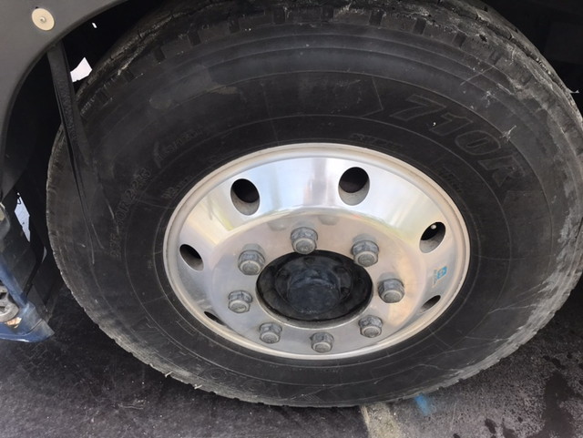 日野プロフィアトレーラーヘッド（トラクターヘッド）大型（10t）[写真15]