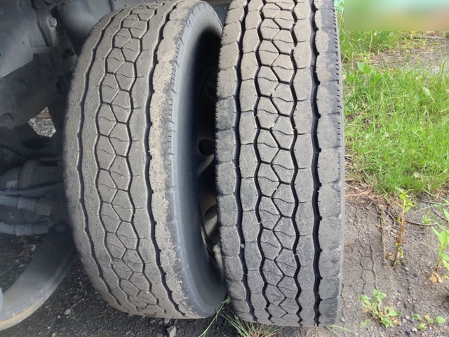 三菱ふそうスーパーグレートアルミウイング大型（10t）[写真13]