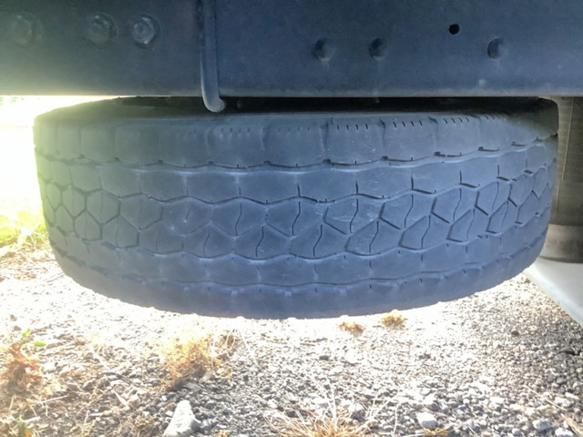 三菱ふそうスーパーグレートアルミウイング大型（10t）[写真14]