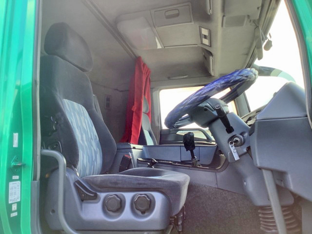 三菱ふそうスーパーグレートアルミウイング大型（10t）[写真20]