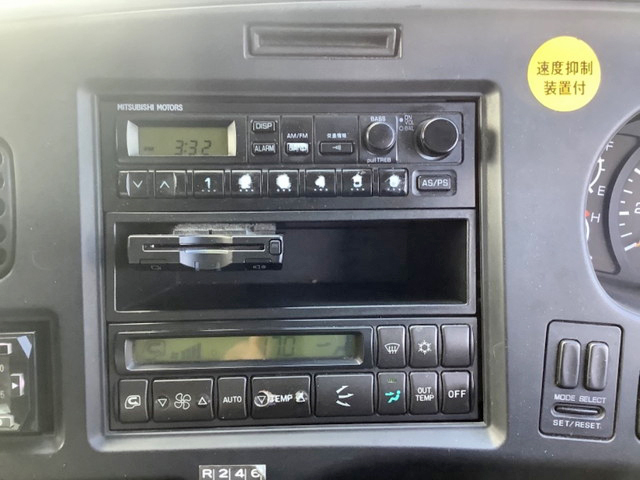 三菱ふそうスーパーグレートアルミウイング大型（10t）[写真29]