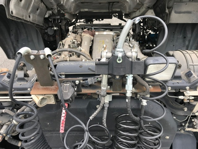 いすゞギガトレーラーヘッド（トラクターヘッド）大型（10t）[写真15]