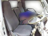 トヨタトヨエース平ボディ小型（2t・3t）[写真20]