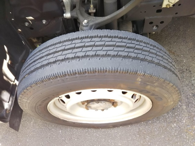 トヨタトヨエース平ボディ小型（2t・3t）[写真06]