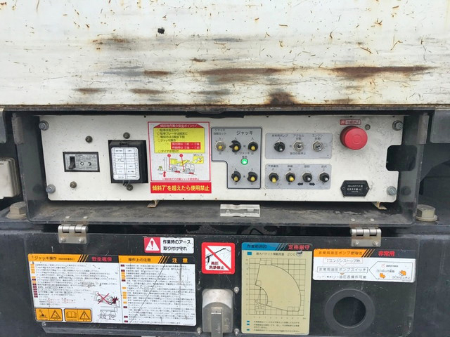 いすゞエルフ高所作業車小型（2t・3t）[写真11]