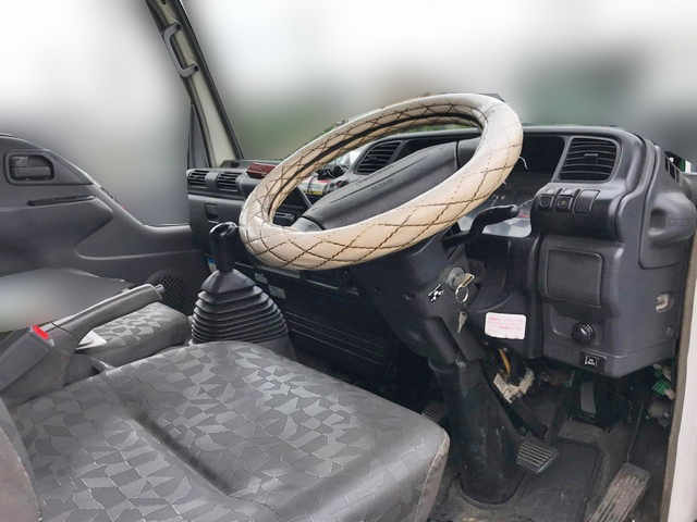 いすゞエルフ高所作業車小型（2t・3t）[写真20]