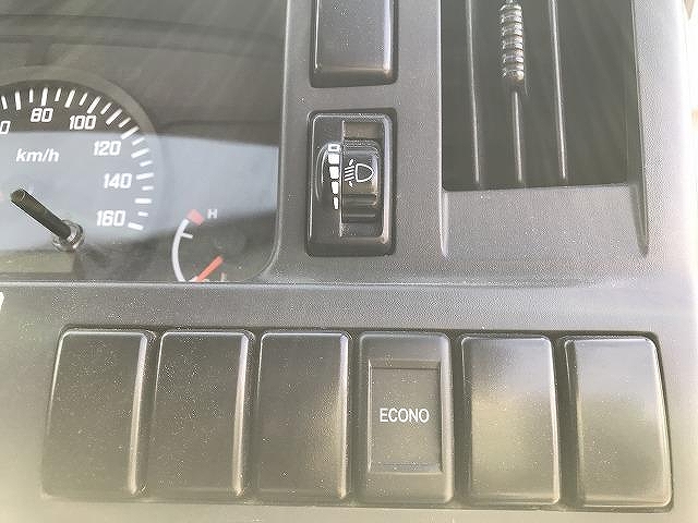 いすゞエルフ平ボディ小型（2t・3t）[写真13]