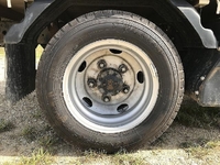 いすゞエルフ平ボディ小型（2t・3t）[写真17]