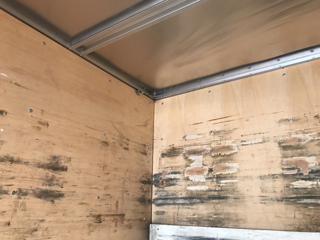 日野レンジャーパネルバン中型（4t）[写真13]