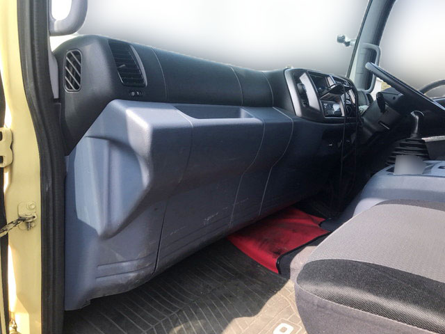 日野レンジャーパネルバン中型（4t）[写真29]