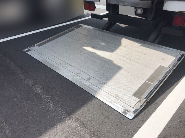 日野レンジャーパネルバン中型（4t）[写真08]