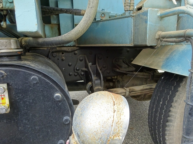 三菱ふそうファイター汚泥吸引車中型（4t）[写真11]