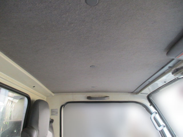 いすゞエルフ平ボディ小型（2t・3t）[写真13]