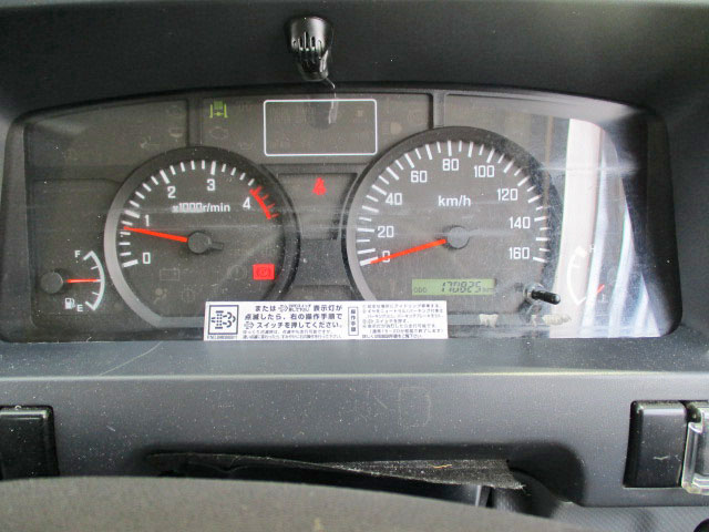 いすゞエルフ平ボディ小型（2t・3t）[写真15]