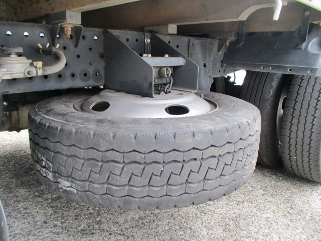 いすゞエルフ平ボディ小型（2t・3t）[写真07]