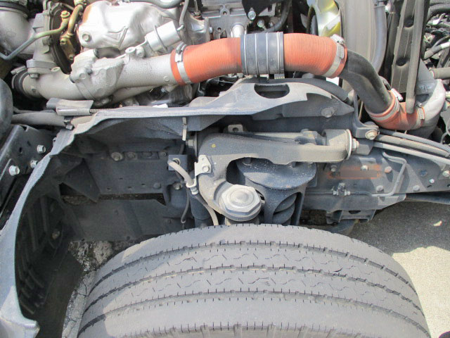 いすゞエルフ平ボディ小型（2t・3t）[写真09]