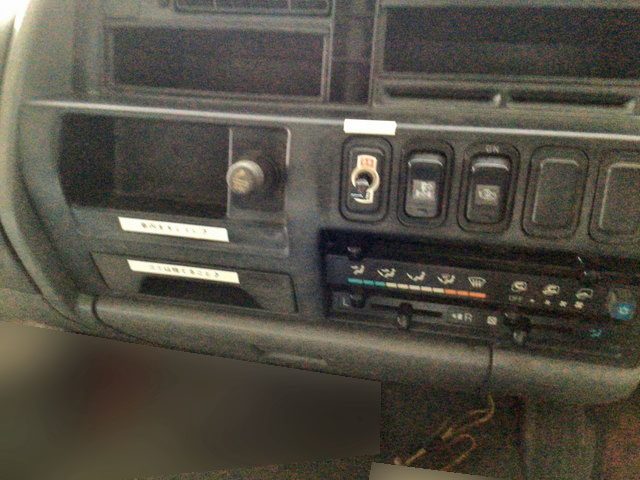 三菱ふそうファイターダンプ中型（4t）[写真23]