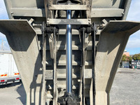 いすゞギガダンプ大型（10t）[写真11]