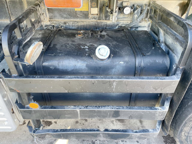 いすゞギガダンプ大型（10t）[写真15]