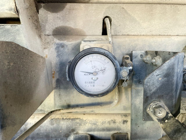 いすゞギガダンプ大型（10t）[写真16]