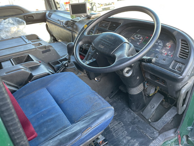 いすゞギガダンプ大型（10t）[写真34]