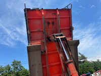 日野プロフィアダンプ大型（10t）[写真13]