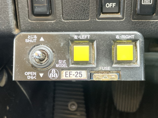 日野プロフィアダンプ大型（10t）[写真35]