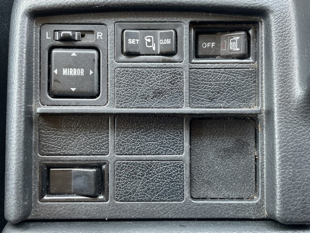 日野プロフィアダンプ大型（10t）[写真36]