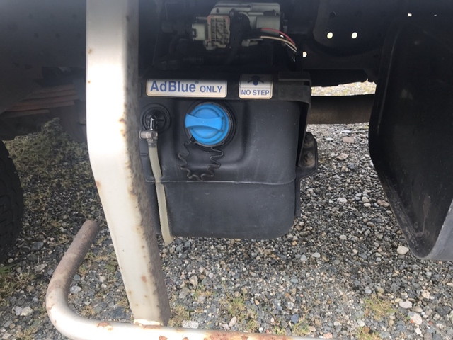 三菱ふそうキャンターアルミバン小型（2t・3t）[写真14]