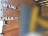 三菱ふそうキャンターアルミバン小型（2t・3t）[写真06]