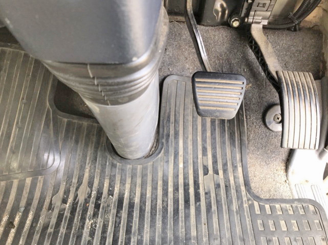 三菱ふそうキャンターアルミバン小型（2t・3t）[写真20]