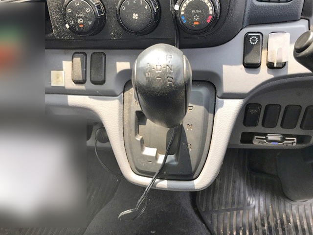 三菱ふそうキャンターアルミバン小型（2t・3t）[写真21]