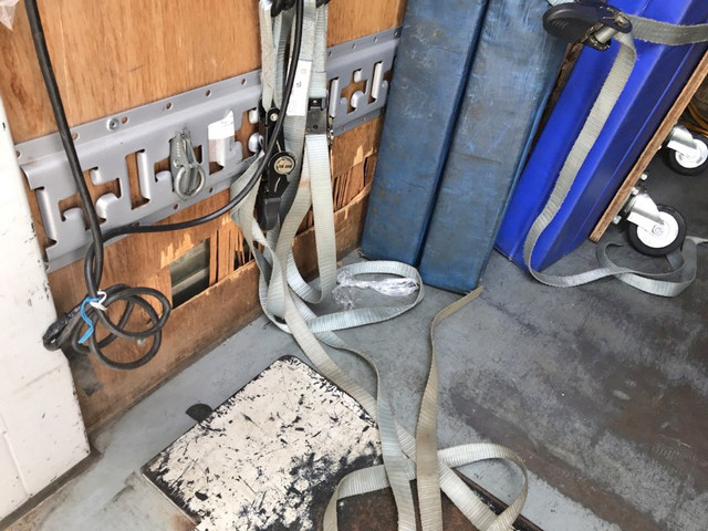 三菱ふそうキャンターアルミバン小型（2t・3t）[写真06]