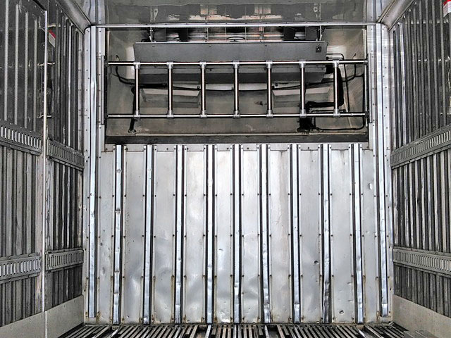 いすゞギガ冷凍車（冷蔵車）大型（10t）[写真14]