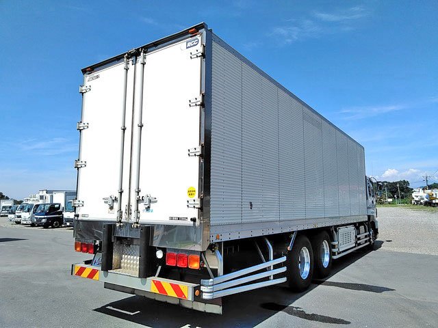 いすゞギガ冷凍車（冷蔵車）大型（10t）[写真02]