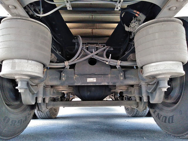 いすゞギガ冷凍車（冷蔵車）大型（10t）[写真27]