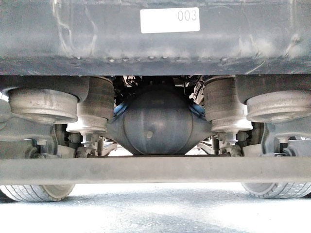 いすゞギガ冷凍車（冷蔵車）大型（10t）[写真28]