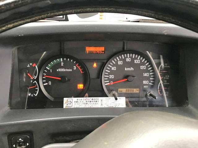 いすゞフォワードコンテナ専用車中型（4t）[写真12]