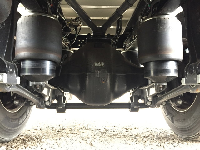 UDトラックスクオンアルミウイング大型（10t）[写真26]