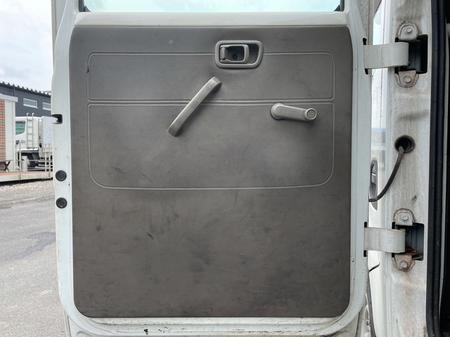 日産アトラスダブルキャブ（Wキャブ）小型（2t・3t）[写真19]