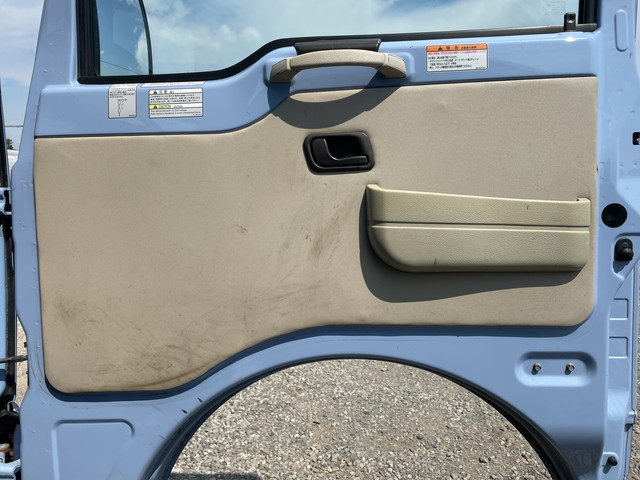 三菱ふそうローザマイクロバス[写真12]