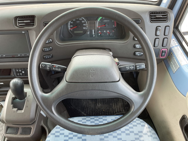 三菱ふそうローザマイクロバス[写真20]