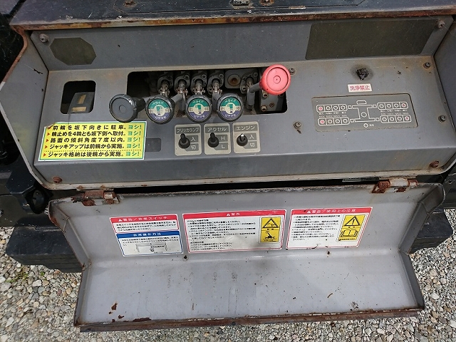 日産アトラス高所作業車小型（2t・3t）[写真15]