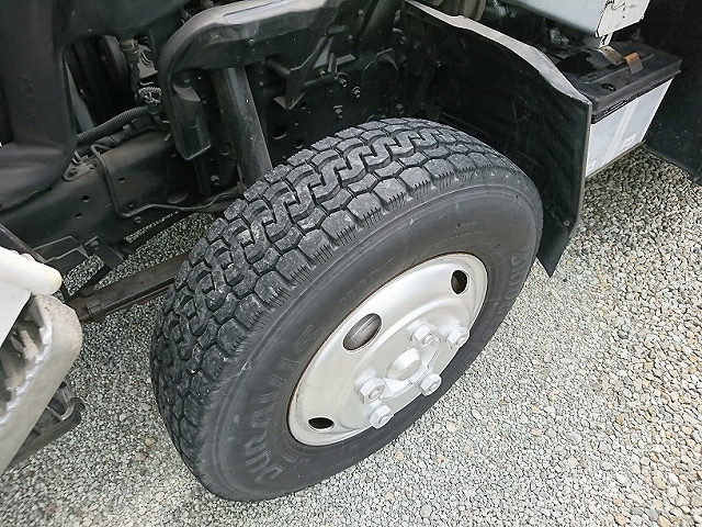 日産アトラス高所作業車小型（2t・3t）[写真18]