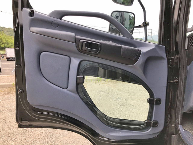 日野レンジャーアルミウイング中型（4t）[写真27]