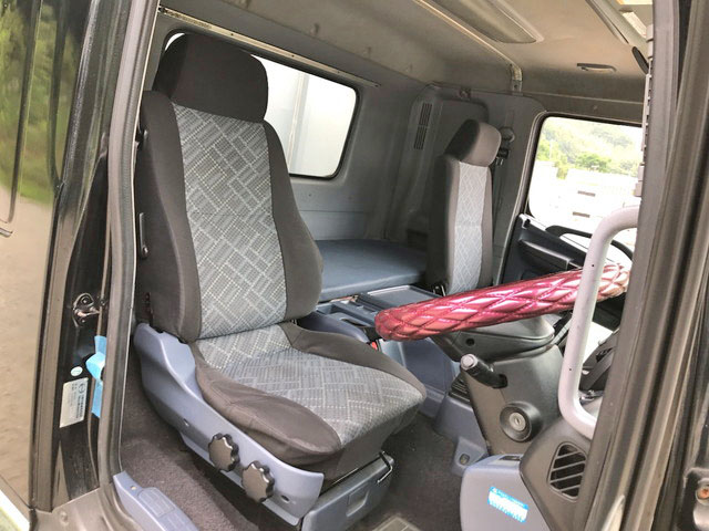 日野レンジャーアルミウイング中型（4t）[写真29]