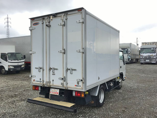 いすゞエルフパネルバン小型（2t・3t）[写真02]